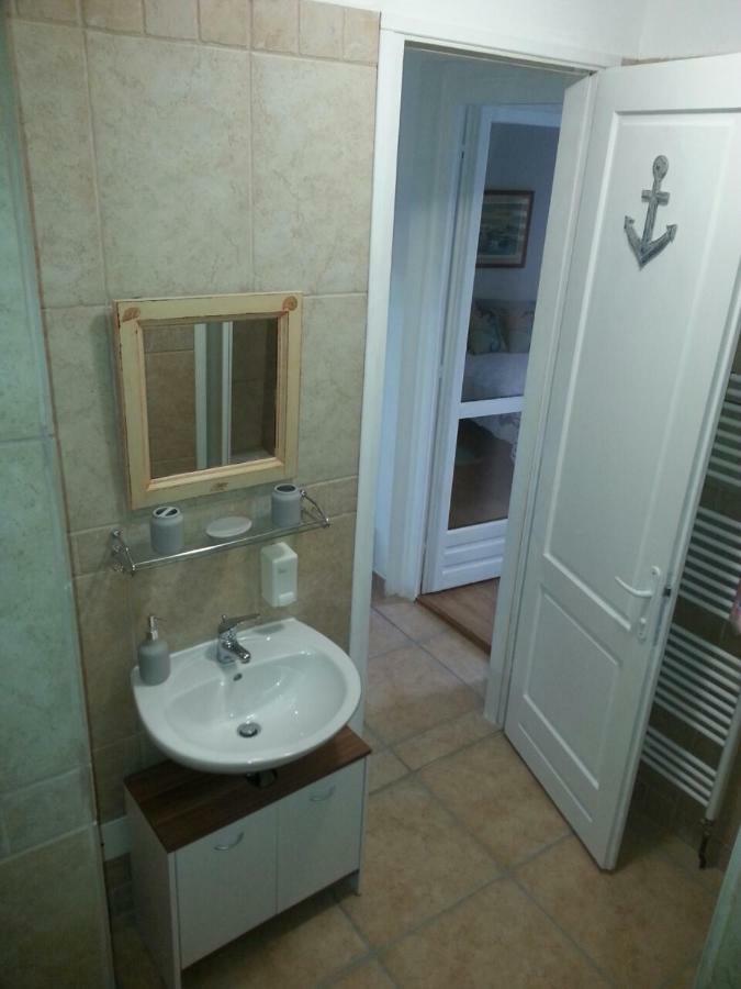 Galboka Nine Apartment Nerezine Ngoại thất bức ảnh
